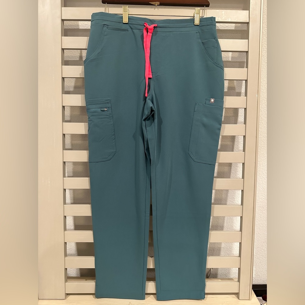 FIGS‎ Technical Collection Yola Scrub Pants Light Blue M Petite Women's